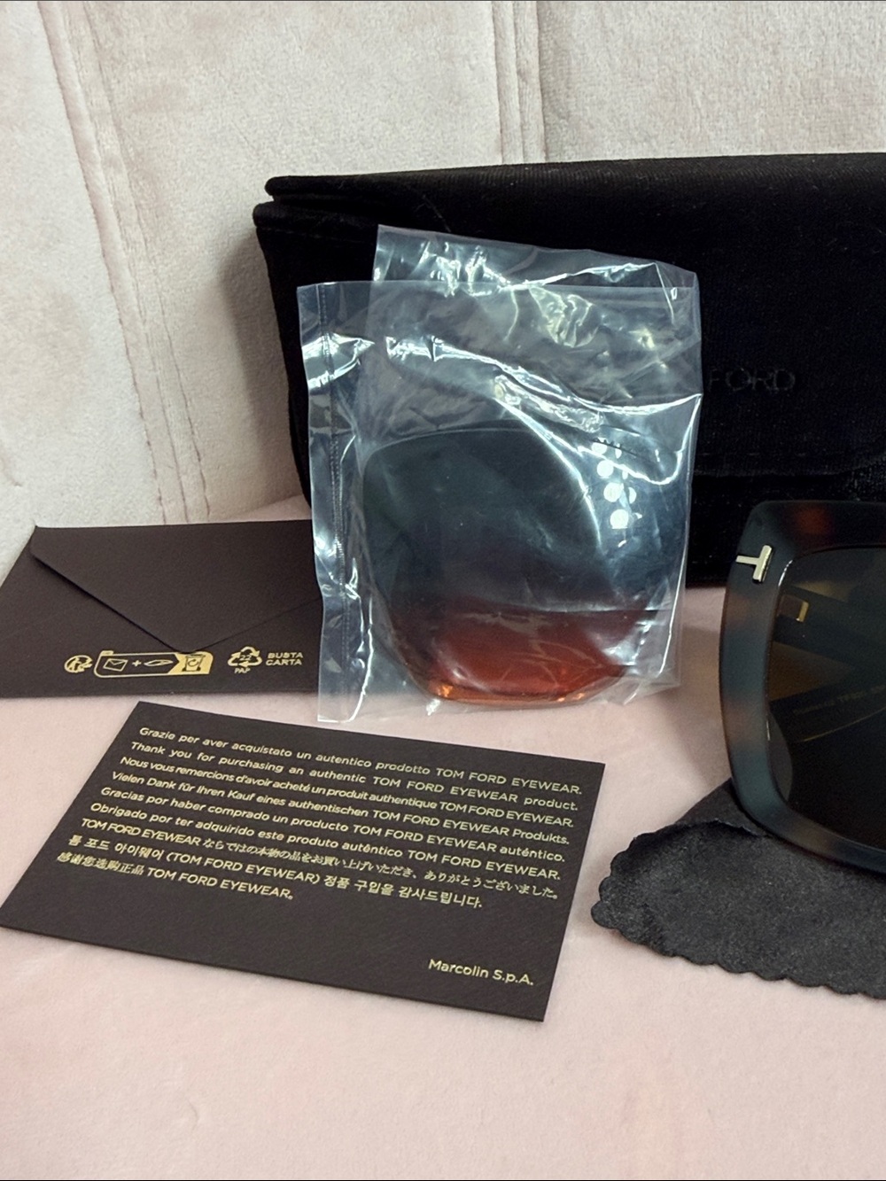 Tom Ford Sunglasses Brown Box with Gold Logo - Picture 9 of 9